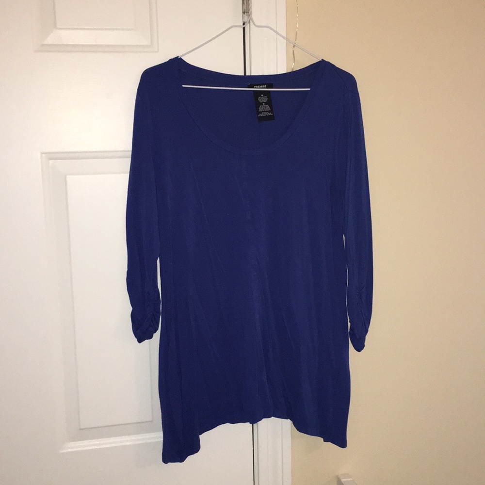 blue tunic w/ gathered 3 quarter length sleeves